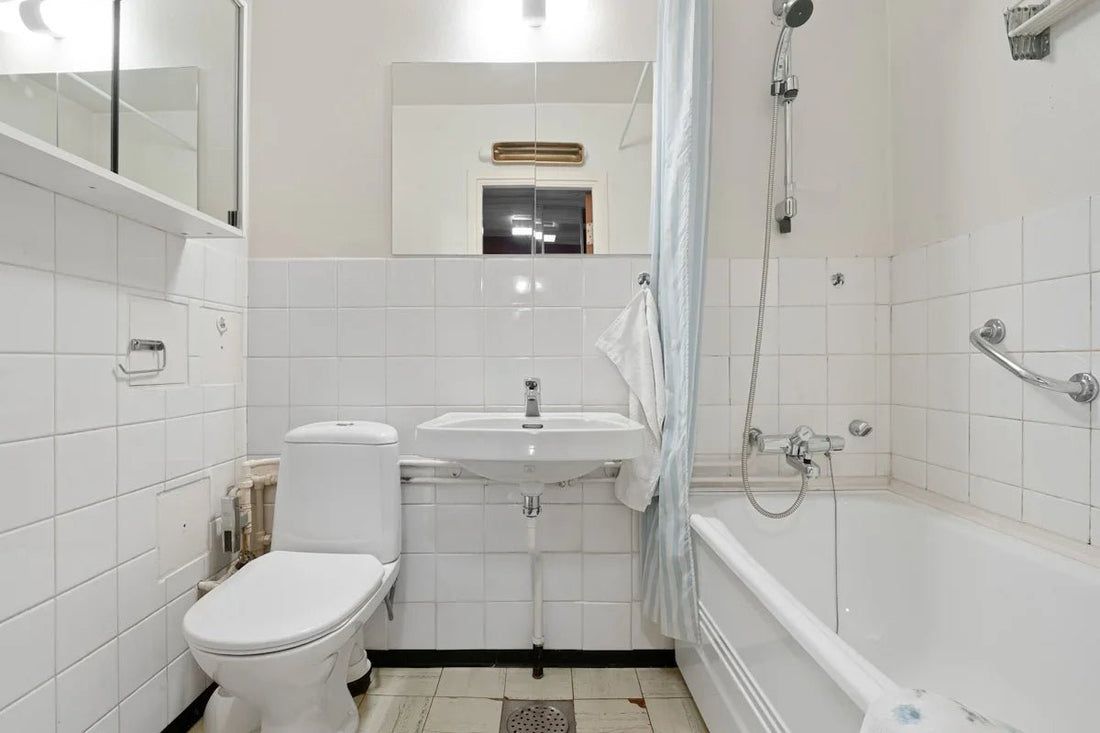 Everything You Need to Know About Toilet Frames and Toilet Seat Raisers - 4MOBILITY WA - Mandurah