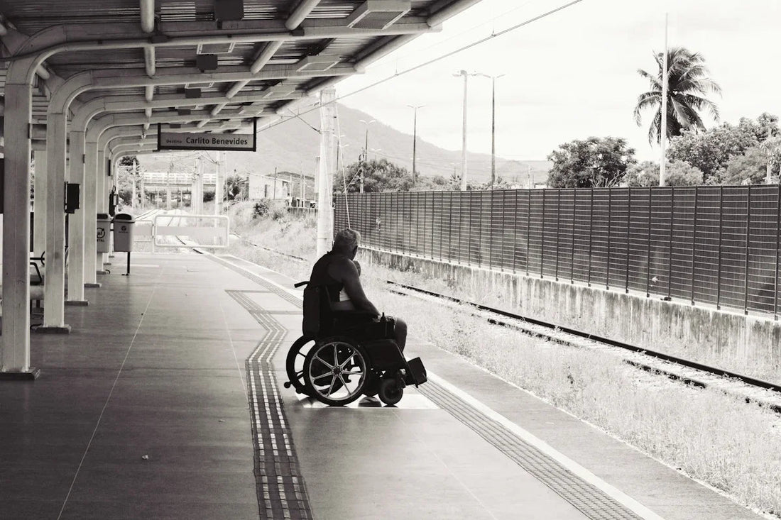 Five Key Features of a Reliable Folding Walker You Should Know - 4MOBILITY WA - Mandurah