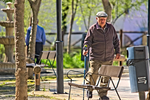 10 FAQs About Choosing the Best Walking Aid for Your Needs