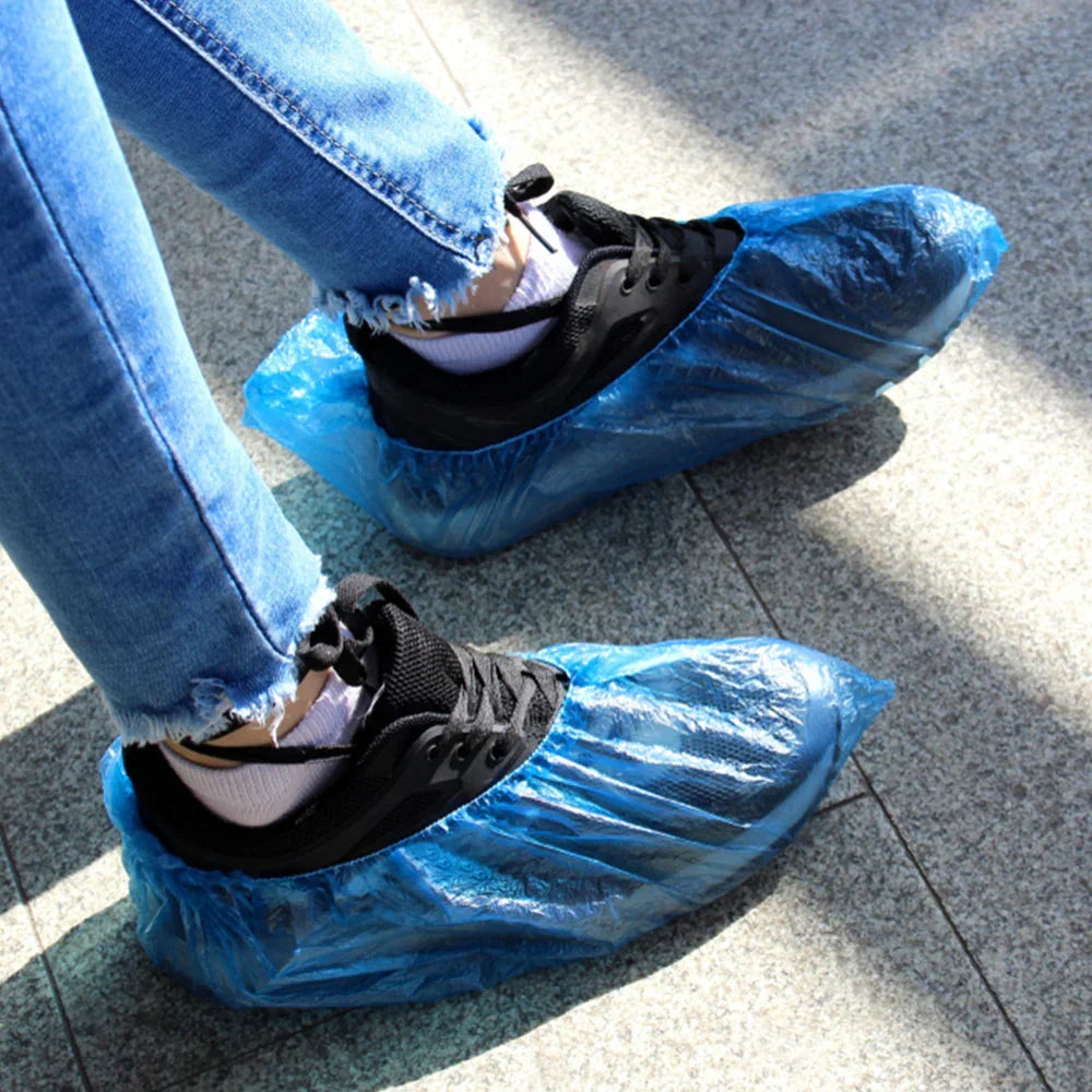 4MOBILITY WA Shoe Protector cover in blue, protecting shoes from dirt and moisture outdoors